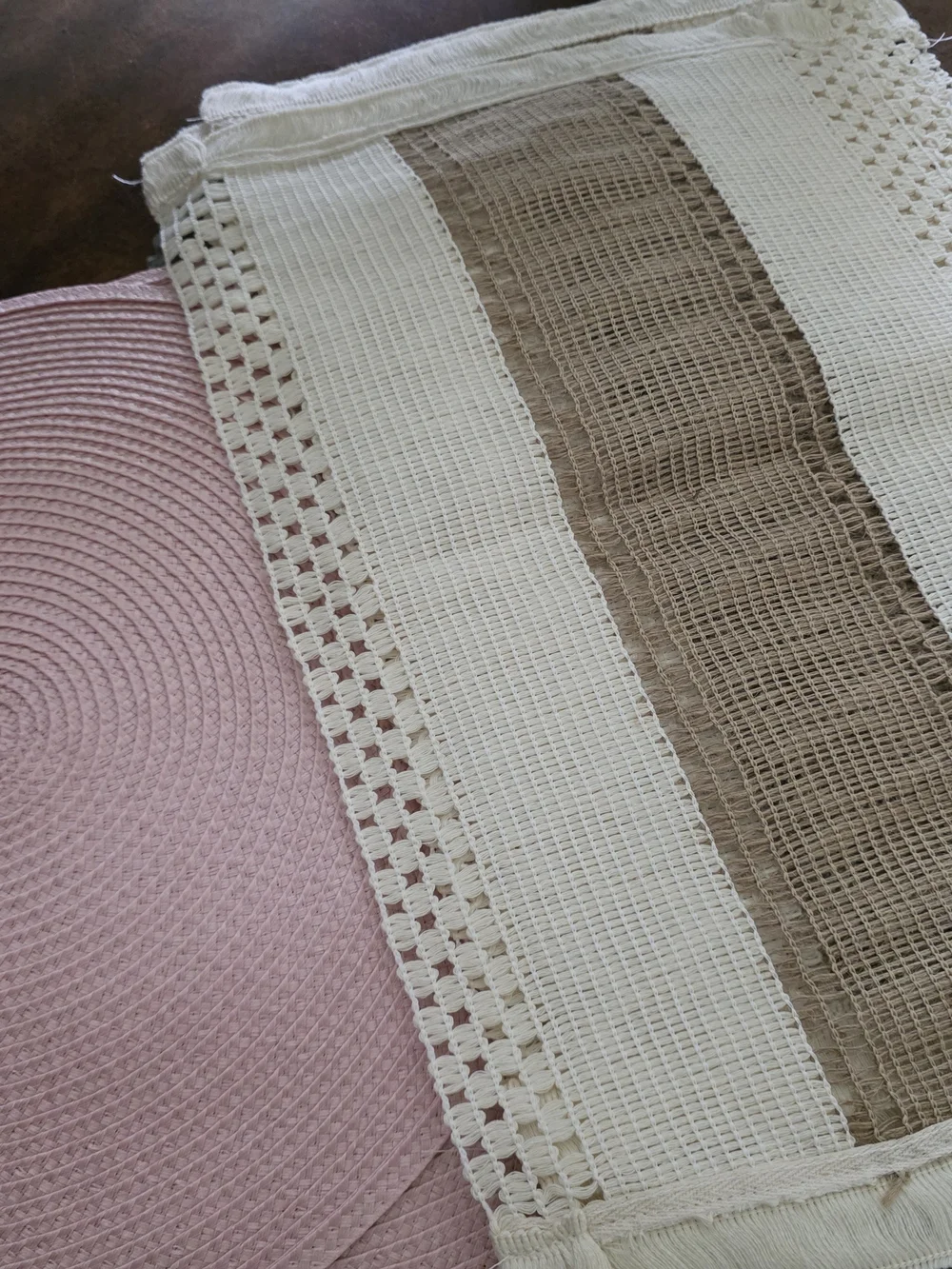 2 Sets Of Table Place Mats